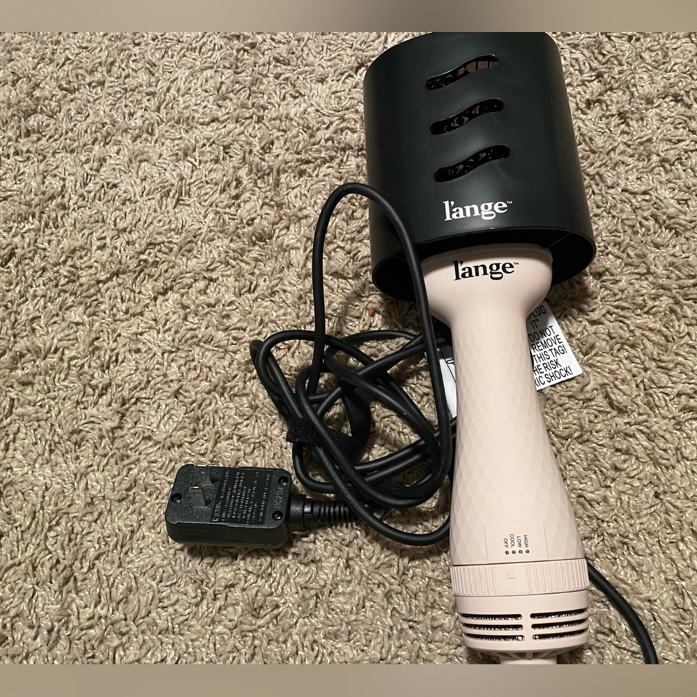 NWOT lange hair blow dryer/brush